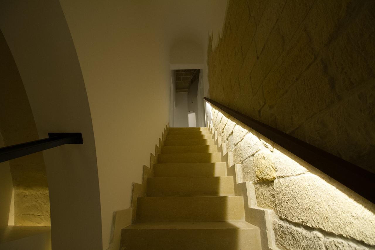 לינה וארוחת בוקר לצ'ה Signuria Dimora Esclusiva מראה חיצוני תמונה
